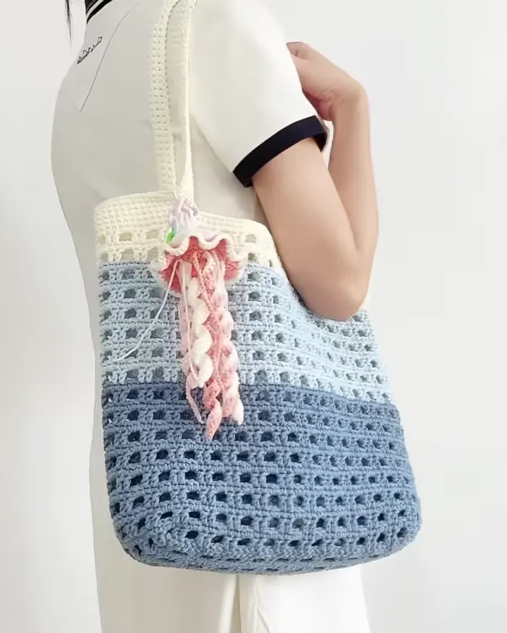 Ocean Dreams Tote & Jellyfish Buddy crochet pattern, photo 1